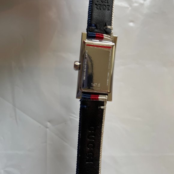 Gucci G-Frame Nylon Strap Wrap Strap Watch Green Swiss Made NWT AND BOX - Picture 12 of 16